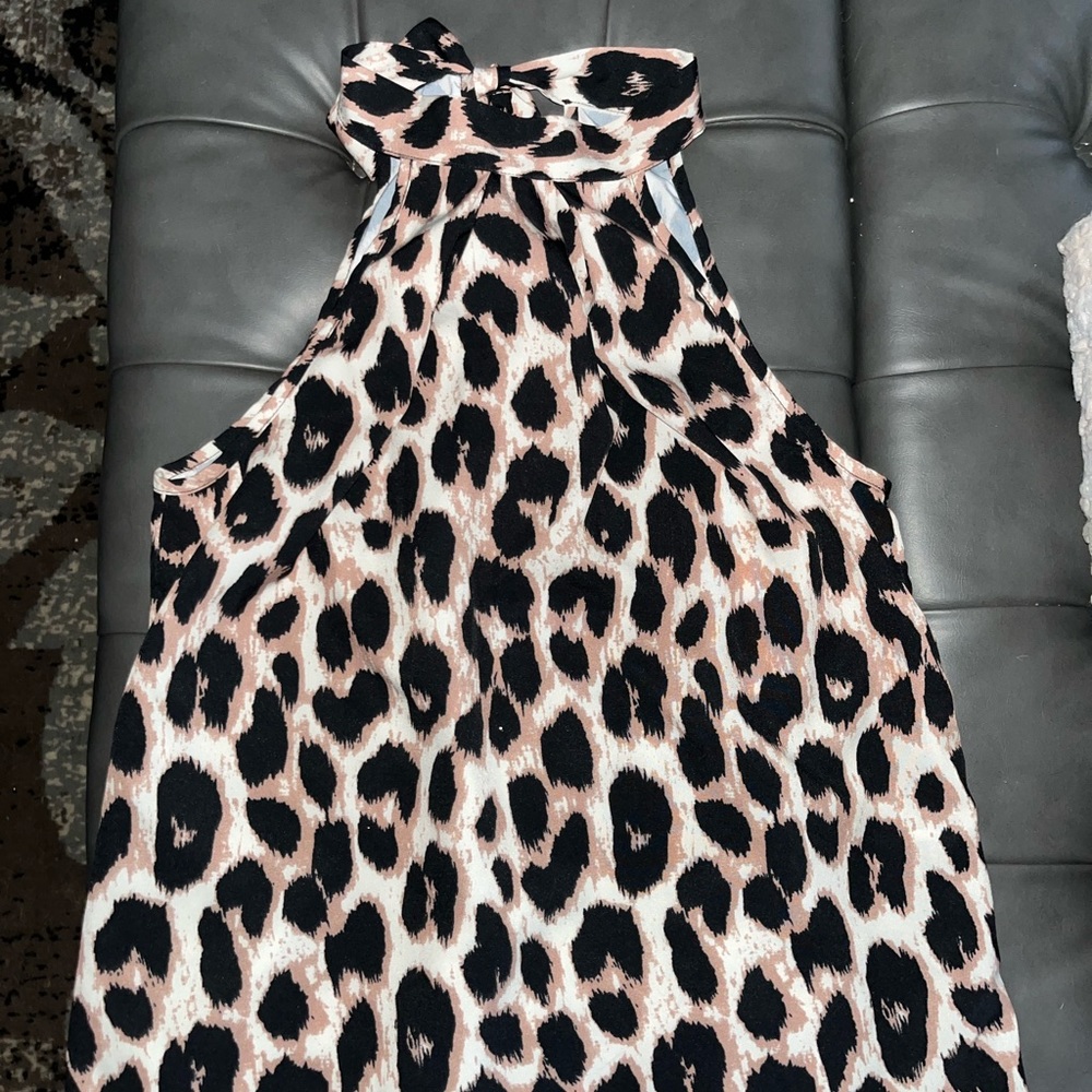 Size small tie top